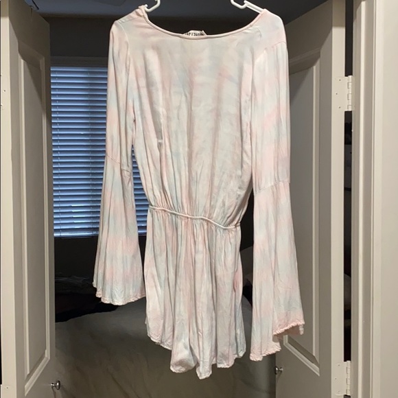 Romper - Picture 2 of 5